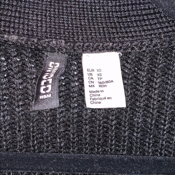 H&M sweater - Picture 3 of 3